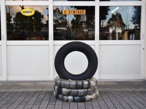 Firestone 560-15 Black wall